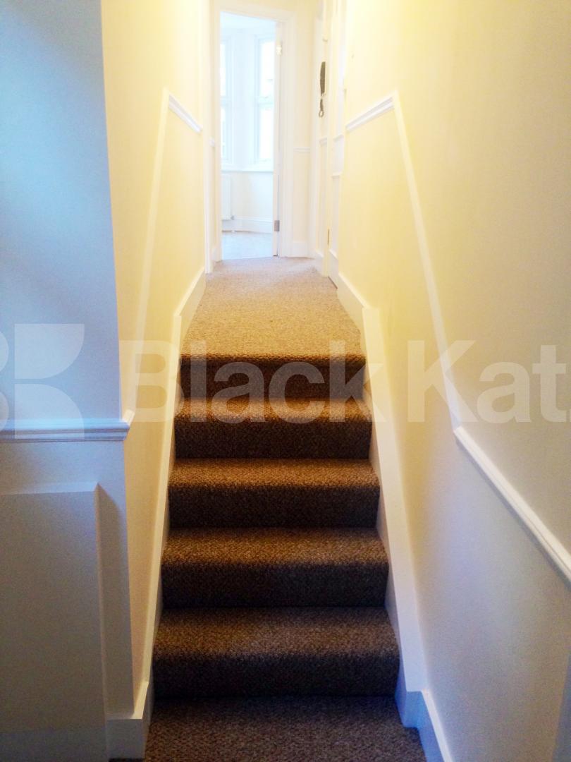 			LET, 2 Bedroom, 1 bath, 1 reception Apartment			 Handforth Road, Oval